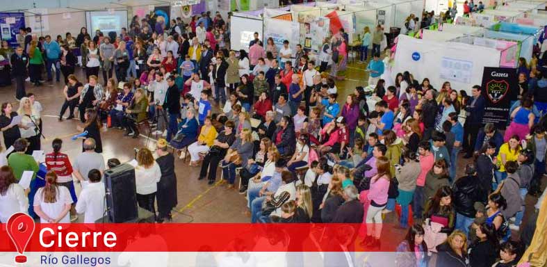  jóvenes y adultos realizaron exposición