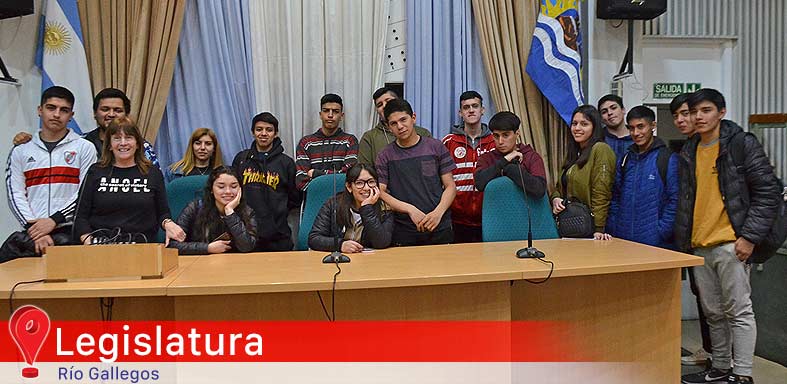 Alumnos y alumnas del Secundario 16