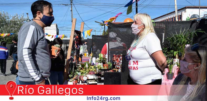 Feria en la Playa del SIPEM