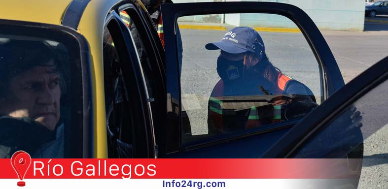 Inspeccionaron taxis en la terminal de ómnibus 