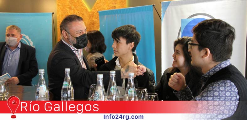 Convenio: Estudiantes del CEFyAP realizarán sus practicas en el sector privado