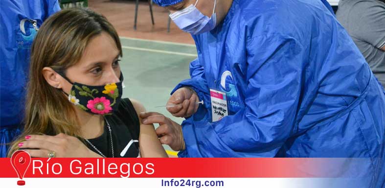 Mayores de 38 años y sin restricciones ya comienzan a ser vacunados
