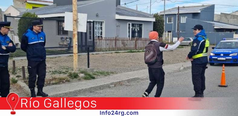 delincuentes circulando en motos robadas