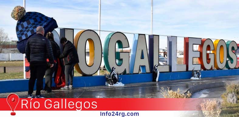 Llegó el invierno para las Las Letras Monumentales de Río Gallegos se visten de invierno