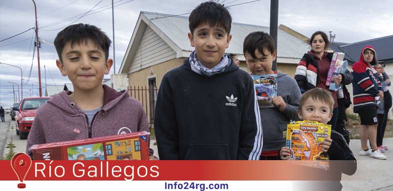 En dos noches mágicas entregan más de 10 mil juguetes