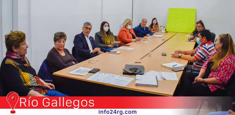 Debaten sobre horarios de permanencia de menores en locales nocturnos