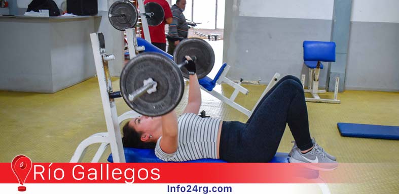 Musculación en el Gimnasio Rocha 