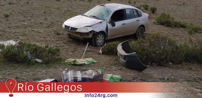 pierde en control y vuelca