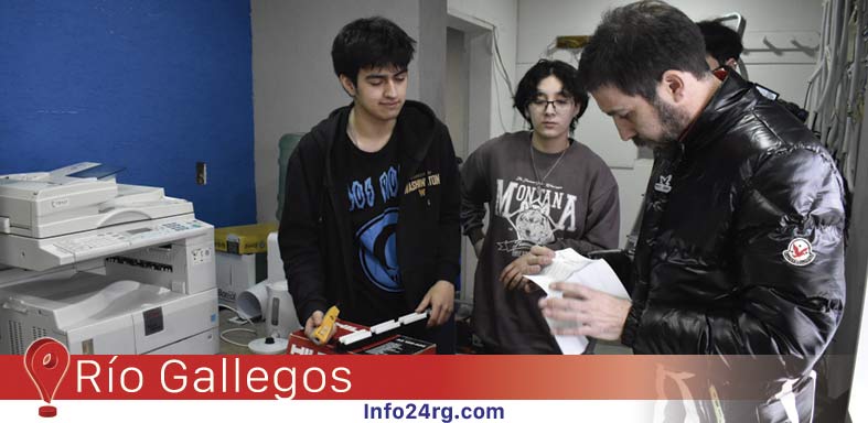 Estudiantes realizan prácticas profesionales