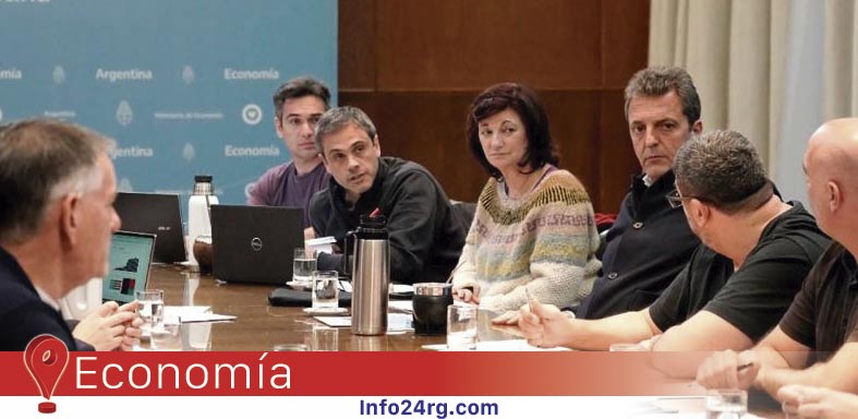 Economía : Analizan anuncios y medidas en reunión encabezada por Sergio Massa