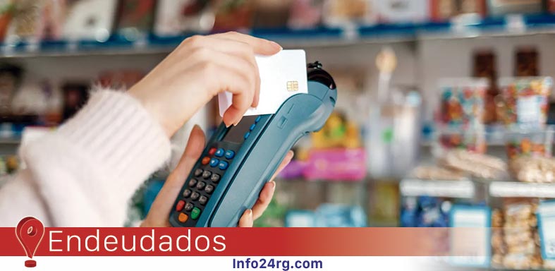 familias argentinas se endeudan con tarjeta