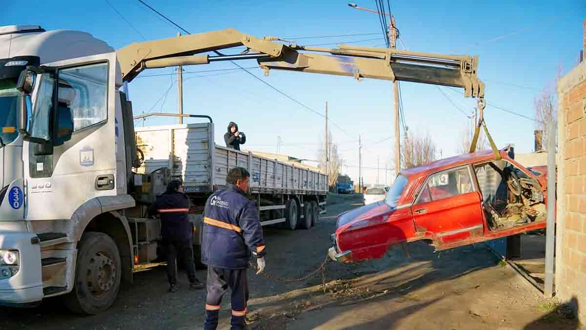 Retiro de chatarra y saneamiento urbano: vecinos podrán solicitar el servicio sin costo