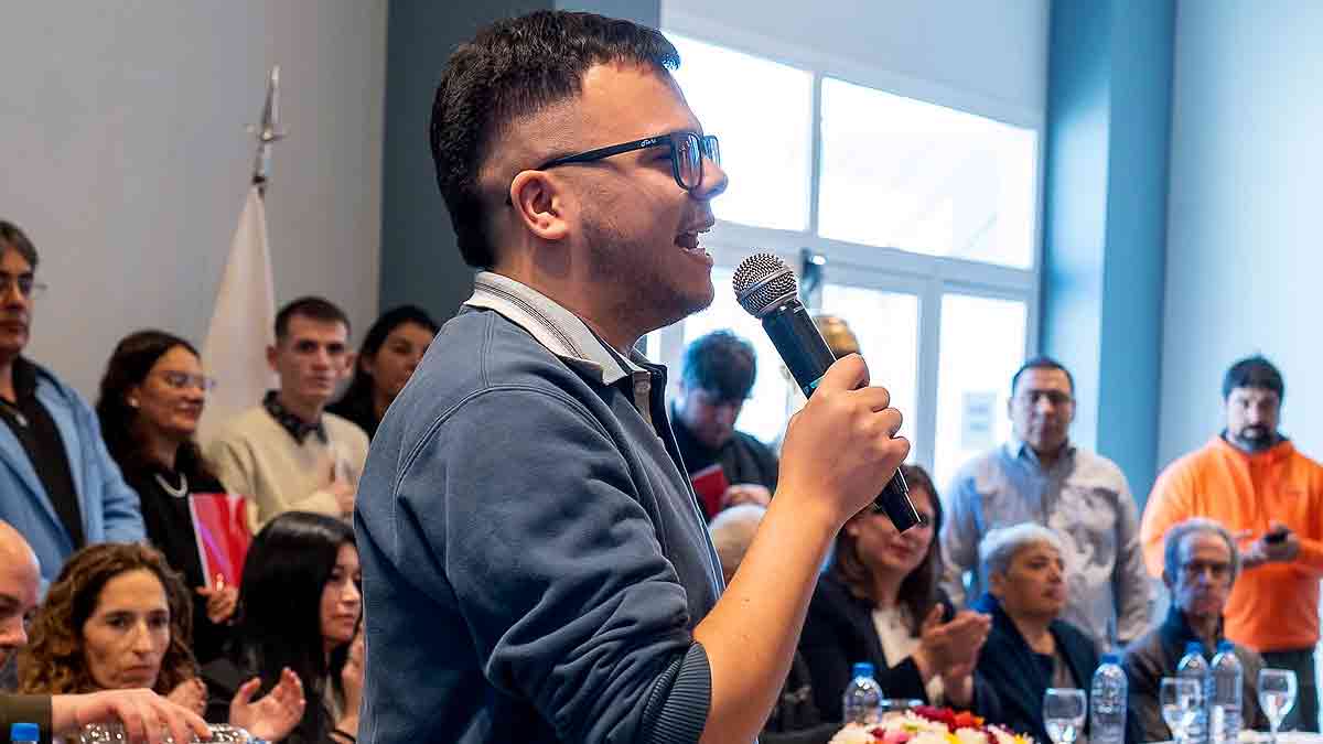 “No estamos para rellenar una foto”: Brunetti reclamó protagonismo juvenil