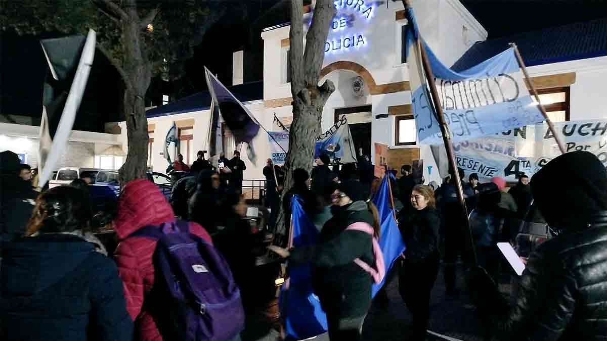 Salarios policiales: el Ministerio cerró la negociación y la Mesa advierte que seguirá el reclamo