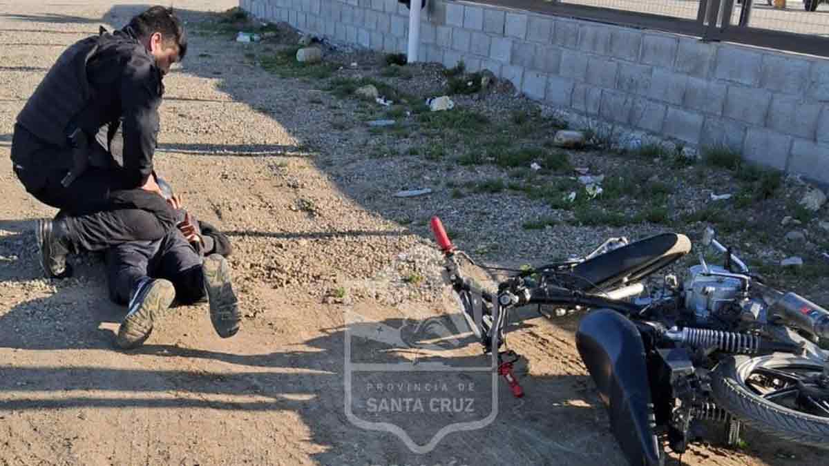 Intentó escapar dos veces de la Policía y terminó con la moto en el corralón