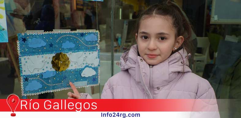 Dibujos, música y tradición en una jornada dedicada a la Bandera