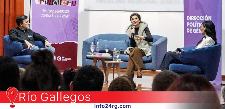 Julia Mengolini presentó “Las caras del monstruo” en Río Gallegos