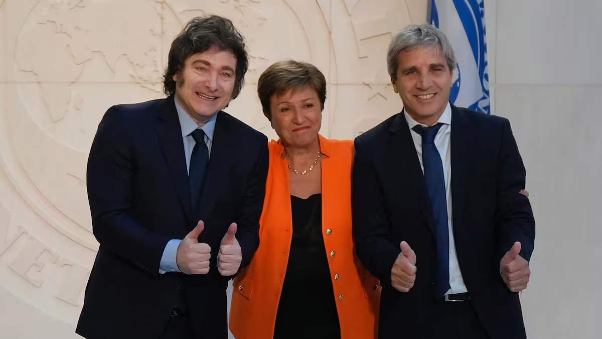 La economía no mejora y crece el rechazo al modelo económico de Javier Milei y Caputo