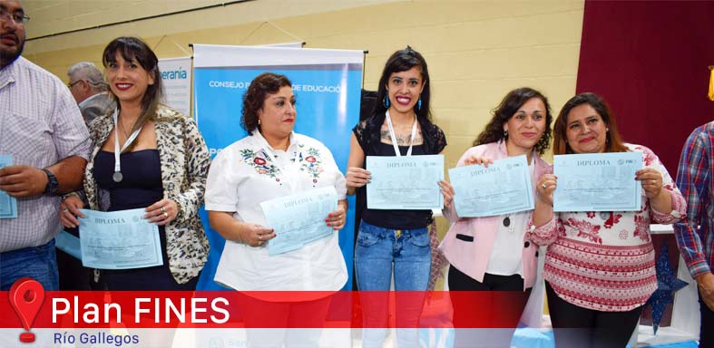Trabajadores provinciales culminaron sus estudios