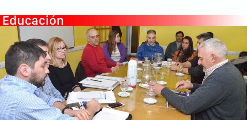 Avanzan en la implementación de los Concursos de Ingreso a la Docencia 