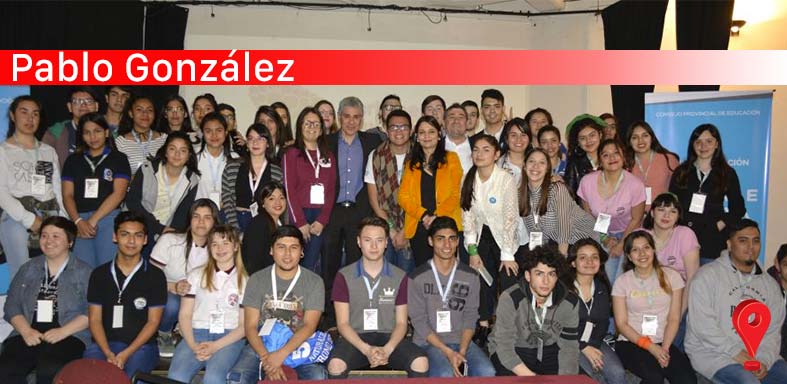 Valoró la participación y el compromiso de las y los jóvenes